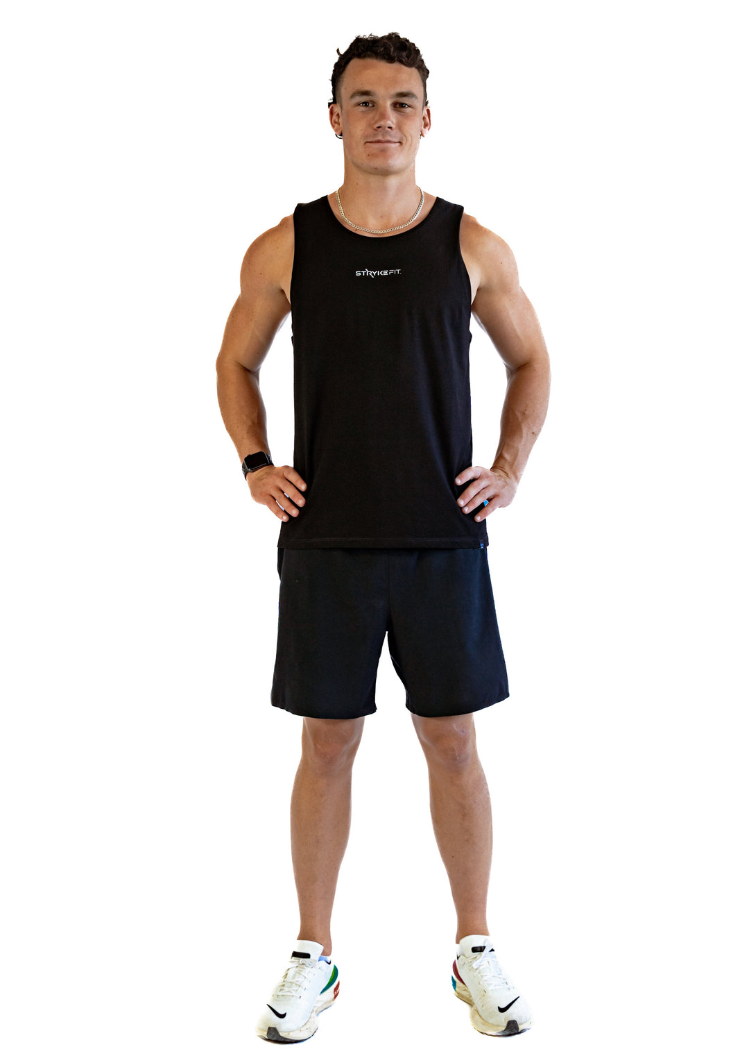 Unleash your running potential in our STRIDE SINGLET. If you're striving to achieve your personal goals, this is the singlet for you. Designed with wider shoulders for maximum comfort, it's here to support you every step of the way on your running journey.