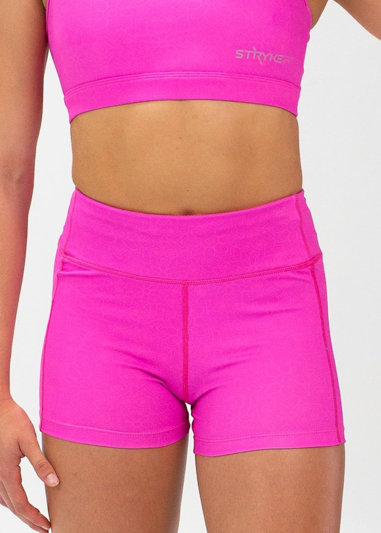 The BASE 3" RUN SHORT is the perfect staple piece for runners and athletes of all levels. This sport running short combines comfort, support, and lightweight fabric to deliver exceptional mobility.  Extensive research and feedback from professional athletes has been considered while creating these running shorts, these features will give you support and confidence while you’re out on your next run.