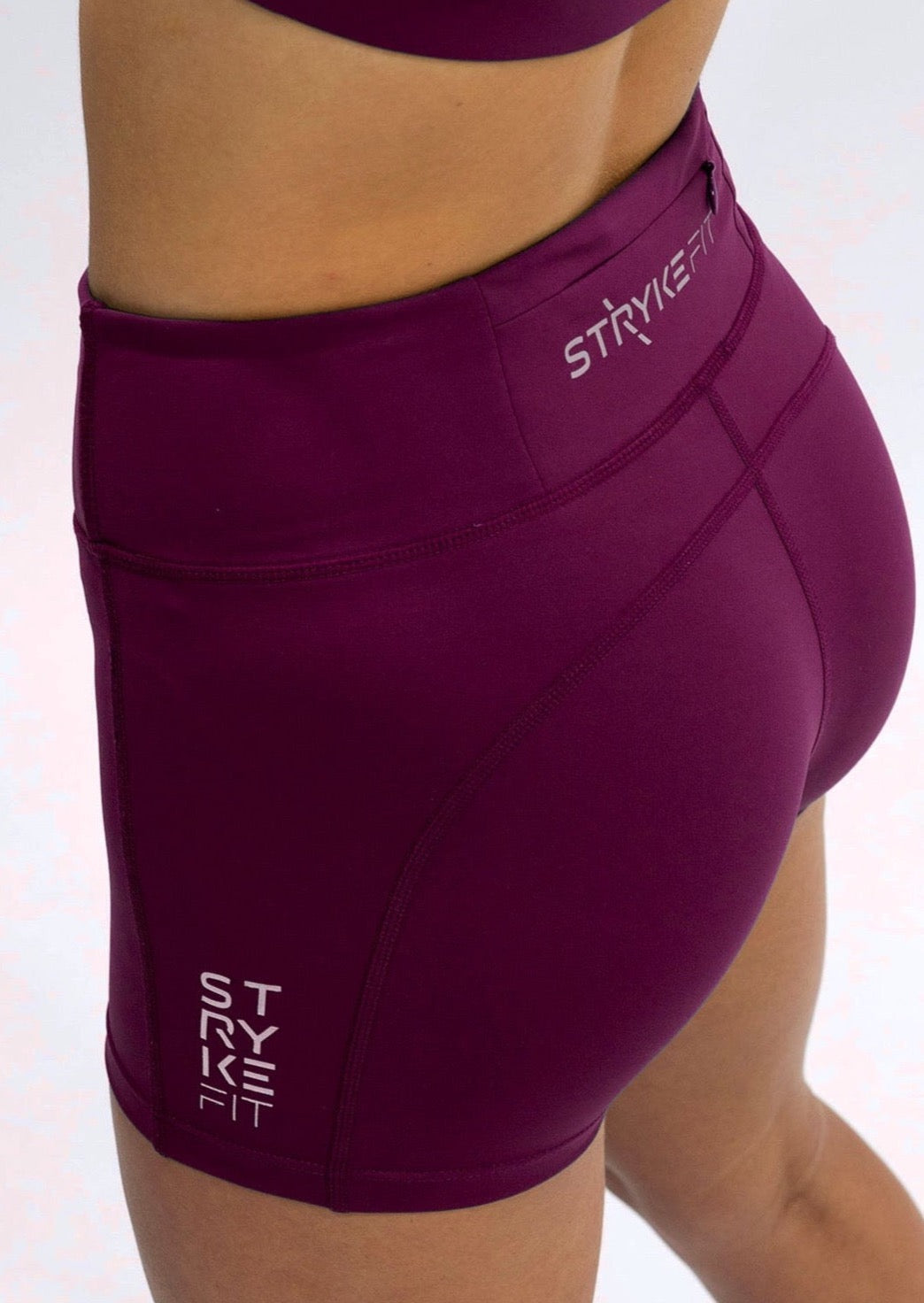 The BASE 3" RUN SHORT is the perfect staple piece for runners and athletes of all levels. This sport running short combines comfort, support, and lightweight fabric to deliver exceptional mobility.  Extensive research and feedback from professional athletes has been considered while creating these running shorts, these features will give you support and confidence while you’re out on your next run.