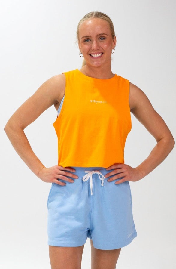 The BALANCE FLEECE SHORT is the perfect staple piece for your pre and post-running session.  These shorts are a relaxed high waist fit with a rib elasticated waistband, drawstring, side pockets, and incredibly soft brushed fleece fabric.  Complete the matching set with our Core Fleece Hood.