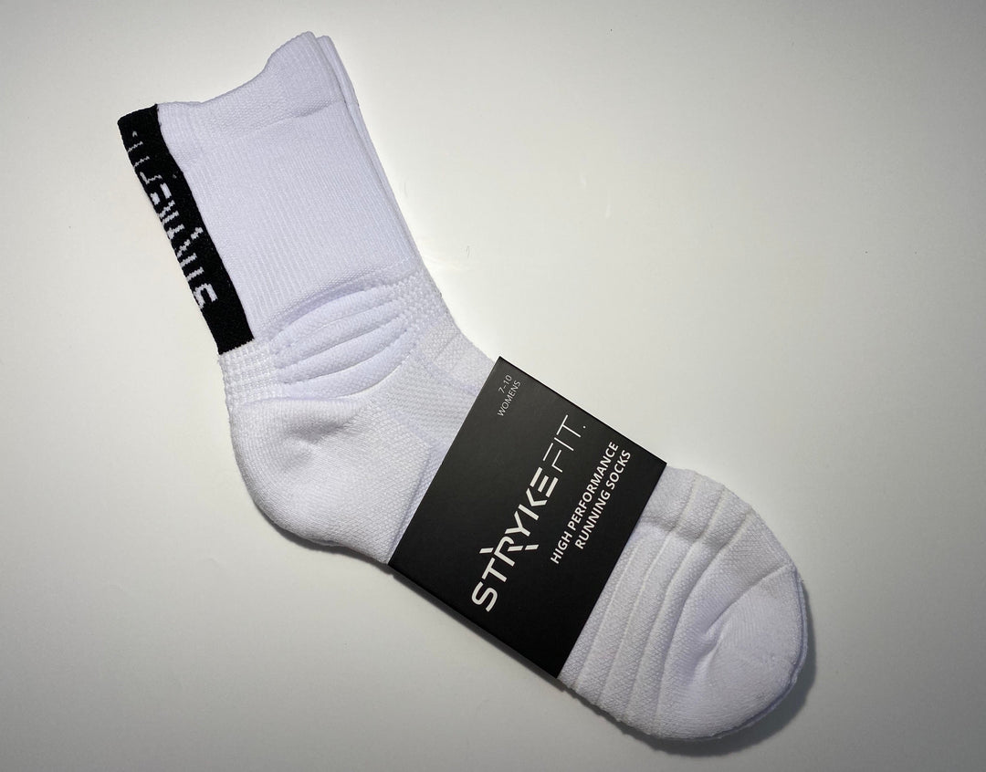 DISTANCE RUN SOCK - our sock is technically engineered with targeted compression, providing support and impact cushioning to protect your feet while you’re out running. Low crew sock - 11cm above the ankle, Targeted Compression - ankle, leg, mid foot and instep, High density cushioning provides extra protection in high impact areas - toes, heels and ankles, Engineered with over foot ventilation, Moisture wicking technology to keep your feet cool and dry, Sock foot length – heel point to toe 22cm