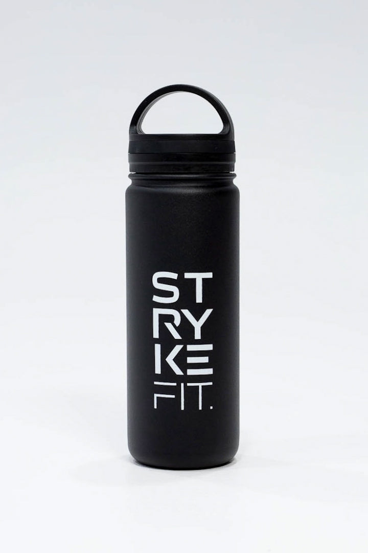 FIT 18oz WATER BOTTLE is the ultimate accessory for any sportsperson. The stainless steel, double-walled insulated design keeps your water cold to help you hydrate after any exercise.