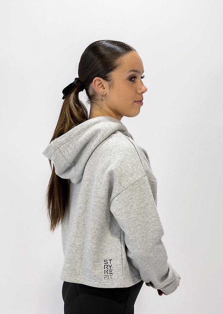 The CRU TEAM CROP FLEECE is a winter staple in any wardrobe, made from premium brushed back fleece combining comfort and style for an everyday look.
