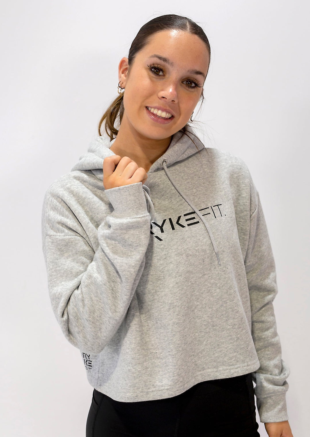 The CRU TEAM CROP FLEECE is a winter staple in any wardrobe, made from premium brushed back fleece combining comfort and style for an everyday look.