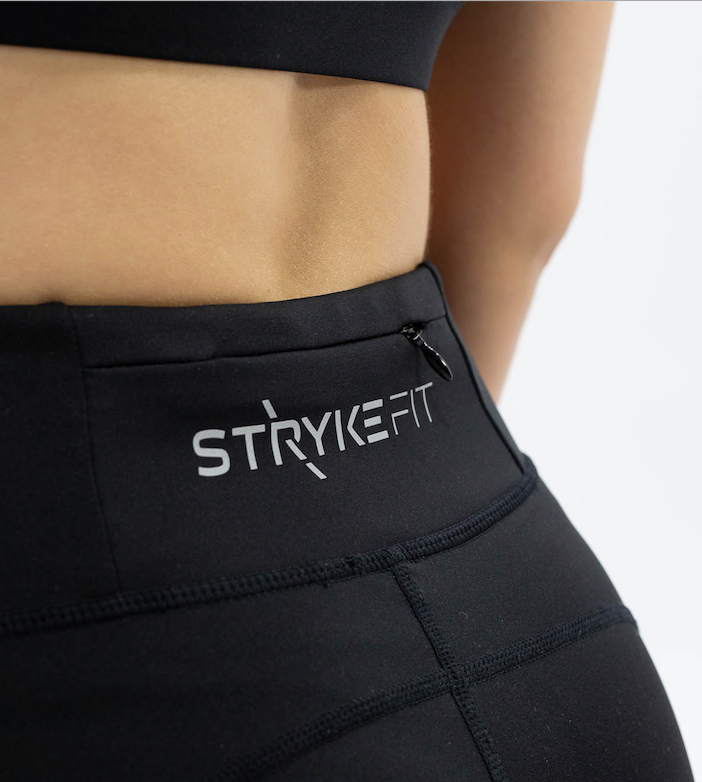FAST ENDURANCE RUN LEGGING features multiple pockets that all you to carry your phone and keys while out running. The moisture wicking fabric and perfect fit will allow you to run to your limits.