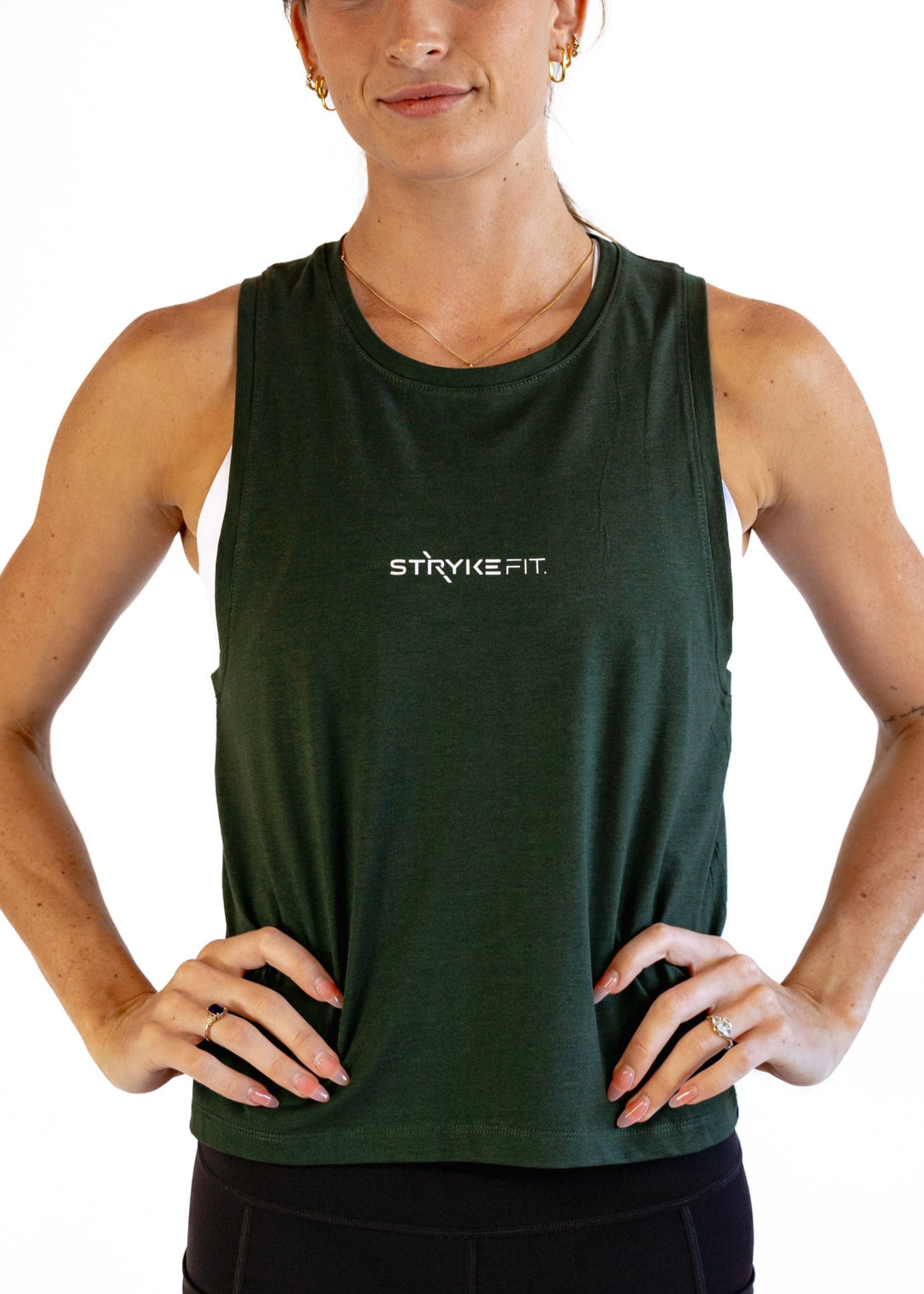 Our must have women's JOGGING SINGLET.&nbsp;If you're striving to achieve your personal goals, this is the singlet for you. Designed with wider shoulders for maximum comfort, it's here to support you every step of the way on your running journey.