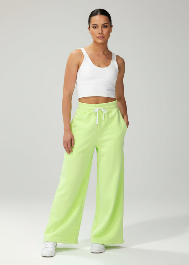 Our ACTIVE FLEECE TRACKPANTS is the perfect staple piece for your pre and post-training session.

These trackpants are a relaxed high waist fit with a rib elasticated waistband, drawstring, side pockets, and beautiful, soft brushed fleece fabric.