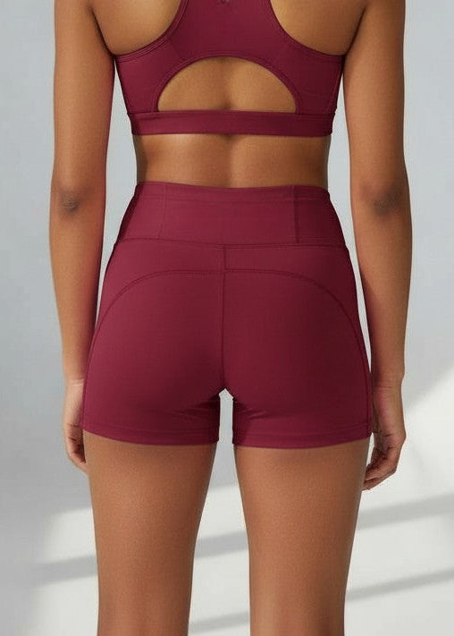 The BASE 3" Run Short is your everyday essential, designed to balance comfort, support, and lightweight performance for unrestricted movement on the run.

The 3" length delivers a fast, minimal feel without sacrificing coverage, while the lightweight fabric moves effortlessly with your stride. Whether you’re heading out for a quick session or pushing the pace, this is a staple you’ll keep reaching for.