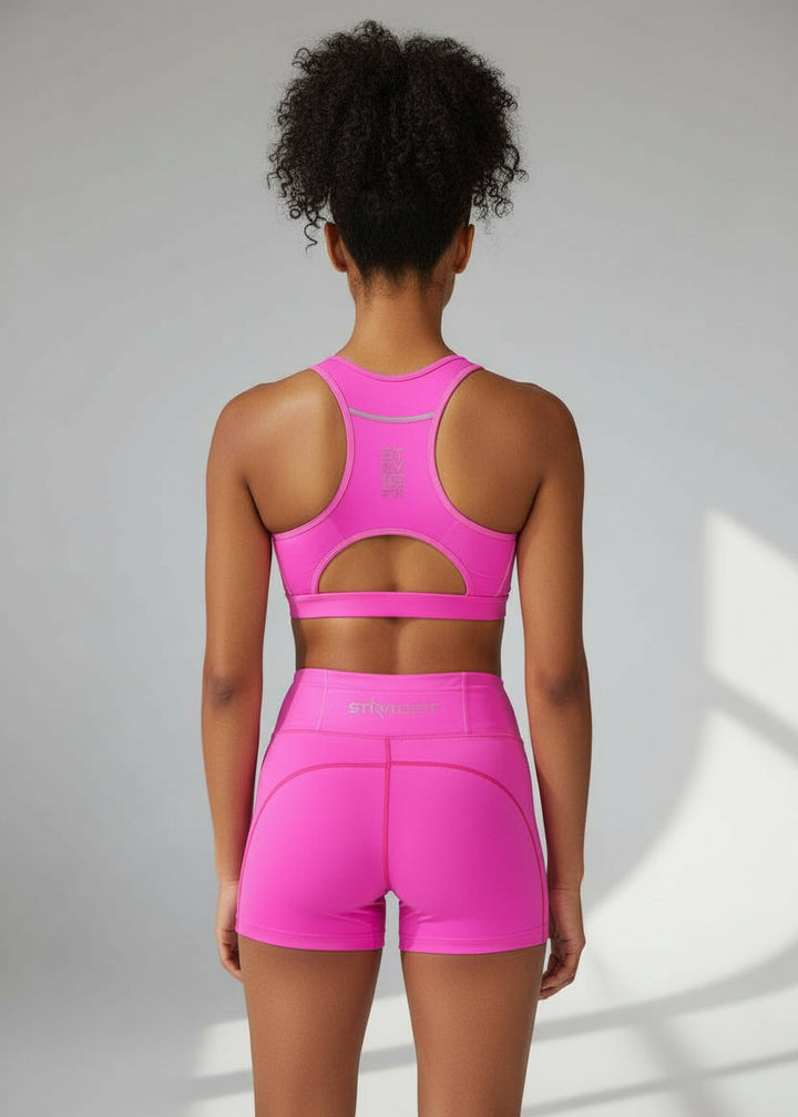 The BASE 3" Run Short is your everyday essential, designed to balance comfort, support, and lightweight performance for unrestricted movement on the run.

The 3" length delivers a fast, minimal feel without sacrificing coverage, while the lightweight fabric moves effortlessly with your stride. Whether you’re heading out for a quick session or pushing the pace, this is a staple you’ll keep reaching for.