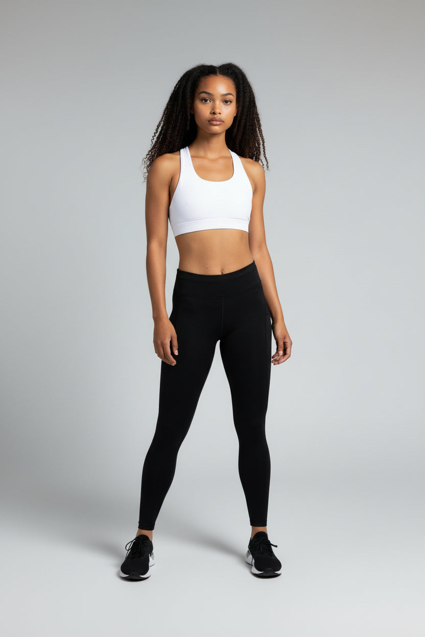 The FAST ENDURANCE LEGGINGS integrate innovative features and fabrics with precision fit to deliver exceptional mobility and compression. With multiple pockets and a reflective logo, these leggings are an essential running style.