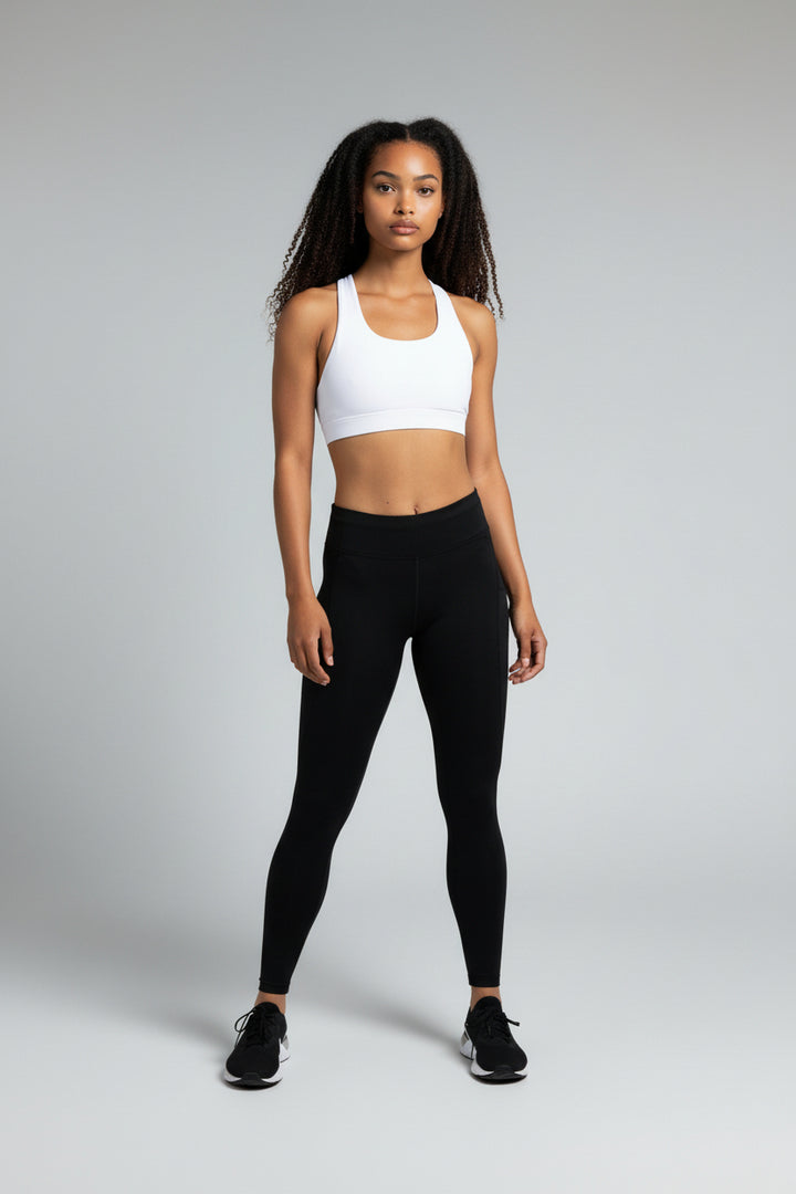 The FAST ENDURANCE LEGGINGS integrate innovative features and fabrics with precision fit to deliver exceptional mobility and compression. With multiple pockets and a reflective logo, these leggings are an essential running style.