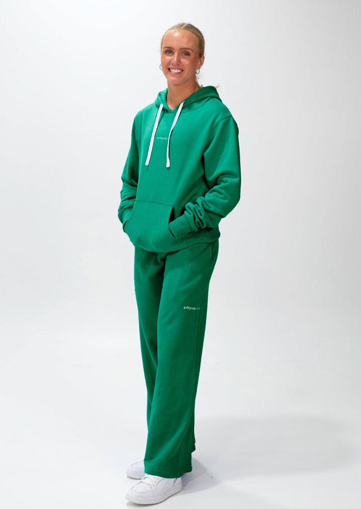 Our ACTIVE FLEECE TRACKPANTS is the perfect staple piece for your pre and post-training session. These trackpants are a relaxed high waist fit with a rib elasticated waistband, drawstring, side pockets, and incredibly soft brushed fleece fabric. Complete the matching set with our Core Fleece Hood.