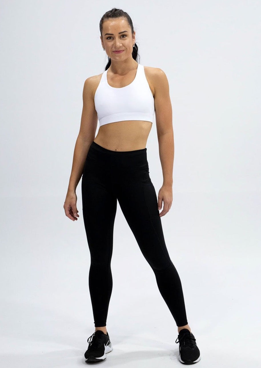 FAST ENDURANCE LEGGING integrates innovative features and fabrics with precision fit to deliver exceptional mobility and compression. With multiple pockets and reflective printing, these leggings will become your fav go-to's. The moisture wicking fabric and perfect fit will allow you to run to your limits. 