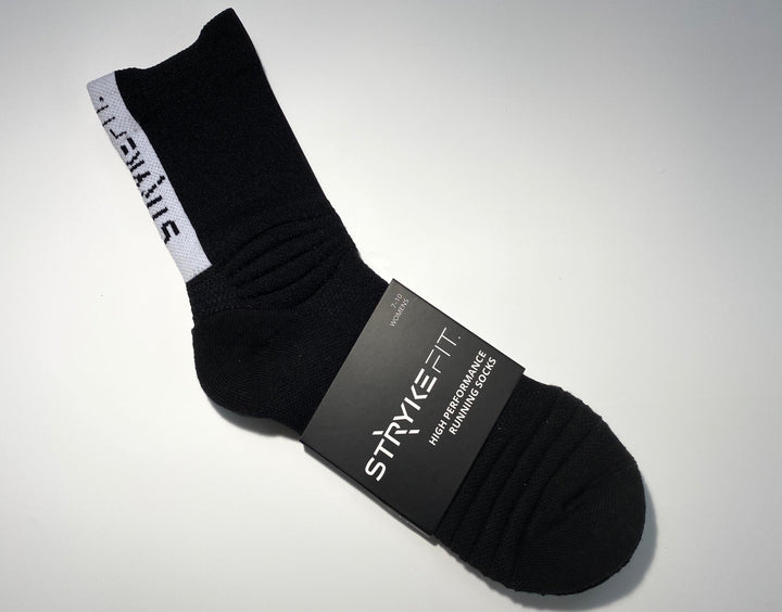DISTANCE RUN SOCK - our sock is technically engineered with targeted compression, providing support and impact cushioning to protect your feet while you’re out running. Low crew sock - 11cm above the ankle, Targeted Compression - ankle, leg, mid foot and instep, High density cushioning provides extra protection in high impact areas - toes, heels and ankles, Engineered with over foot ventilation, Moisture wicking technology to keep your feet cool and dry, Sock foot length – heel point to toe 22cm
